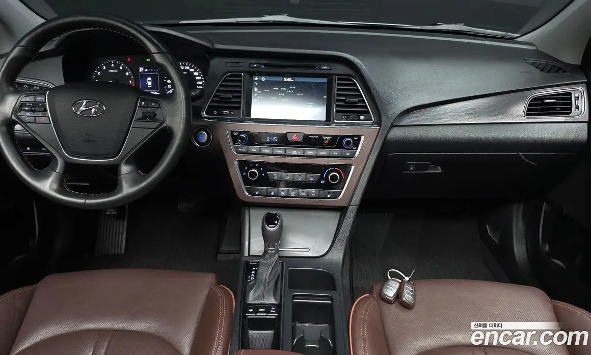 Hyundai Sonata 2016 2.0 автомат (гидро), фото 10