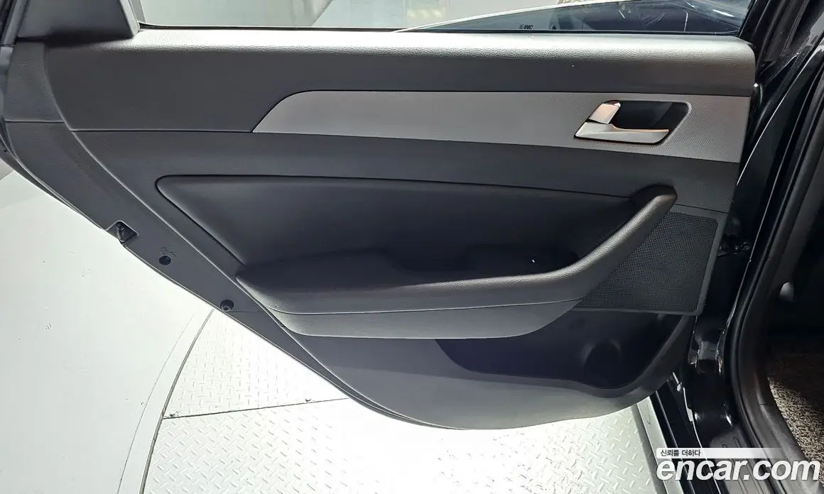 Hyundai Sonata 2018 2.0 автомат (гидро), фото 15 Hyundai Sonata 2018 2.0 автомат (гидро), фото 15