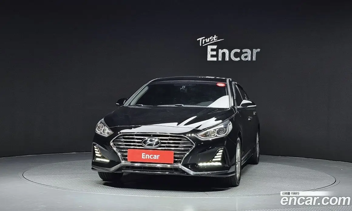 Hyundai Sonata 2018 2.0 автомат (гидро), фото 3 Hyundai Sonata 2018 2.0 автомат (гидро), фото 3