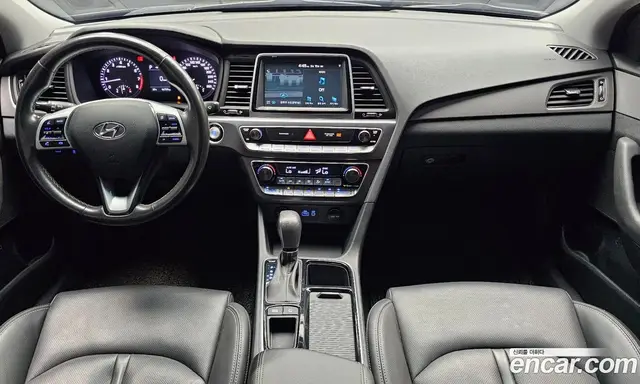 Hyundai Sonata 2018 2.0 автомат (гидро), миниатюра 10 Hyundai Sonata 2018 2.0 автомат (гидро), миниатюра 10