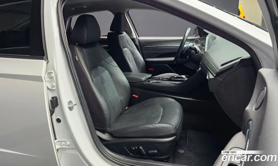 Hyundai Sonata 2021 2.0 автомат (гидро), фото 16 Hyundai Sonata 2021 2.0 автомат (гидро), фото 16