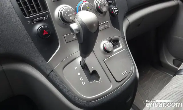 Hyundai Starex 2015 2.5 автомат (гидро), миниатюра 12