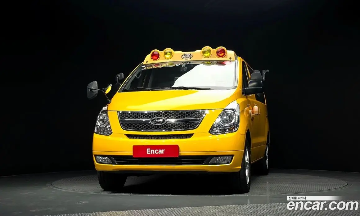 Hyundai Starex 2015 2.5 автомат (гидро), фото 3