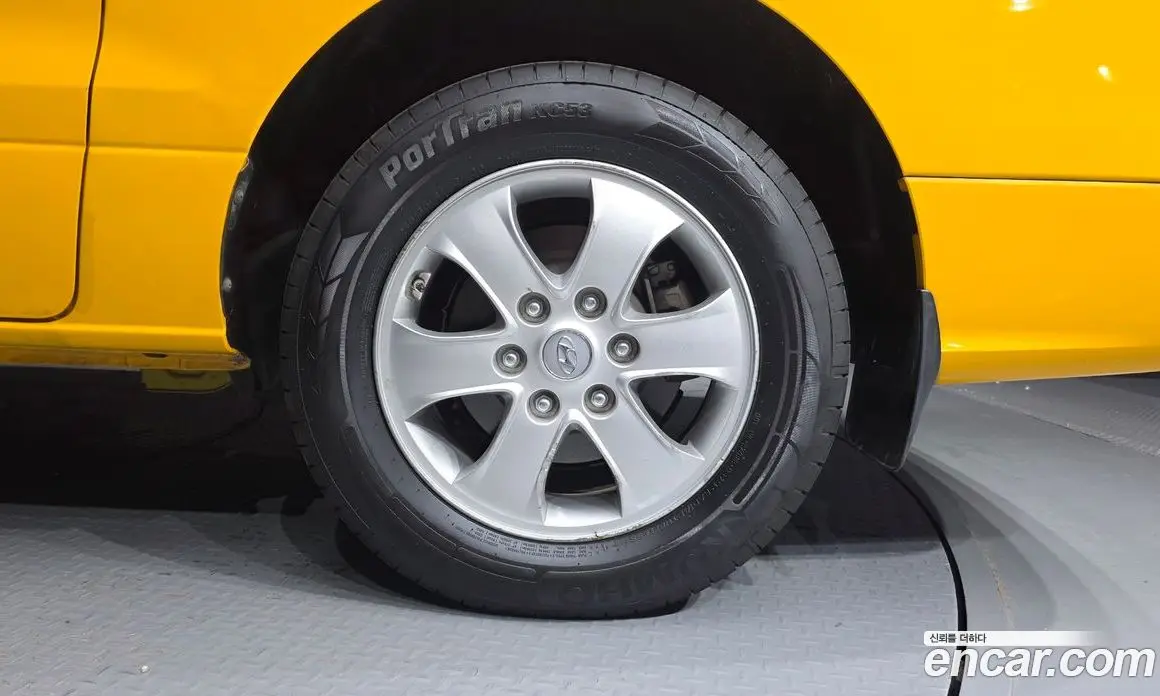 Hyundai Starex 2015 2.5 автомат (гидро), фото 5