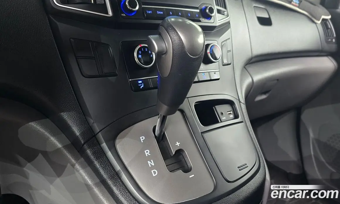 Hyundai Starex 2020 2.5 автомат (гидро), фото 11
