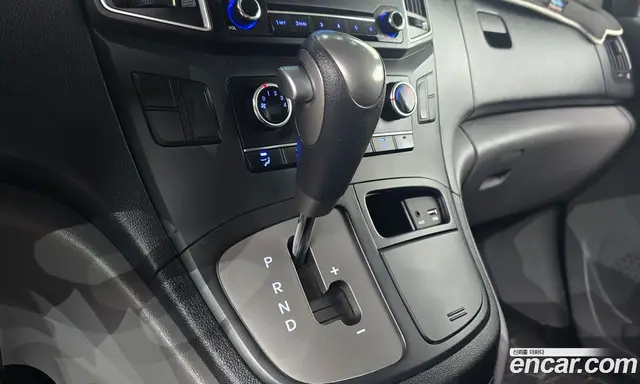 Hyundai Starex 2020 2.5 автомат (гидро), миниатюра 11