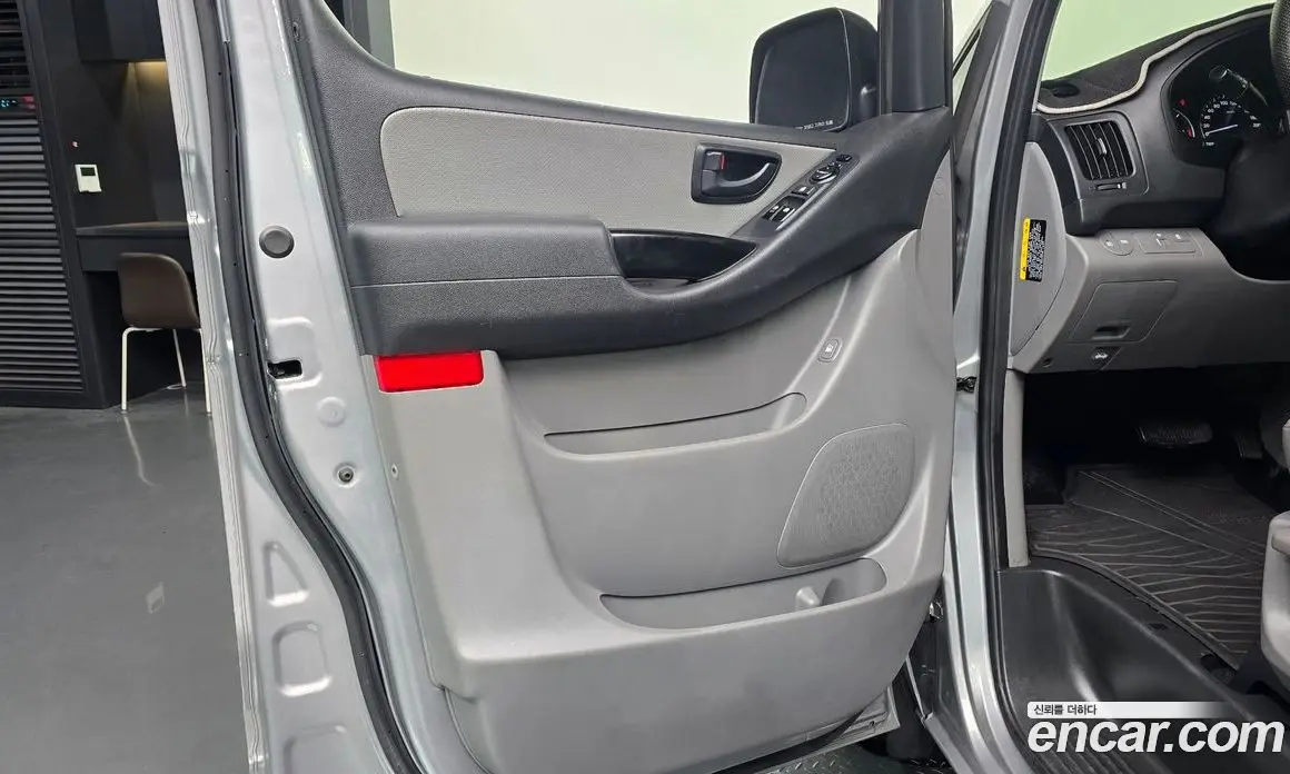 Hyundai Starex 2020 2.5 автомат (гидро), фото 13