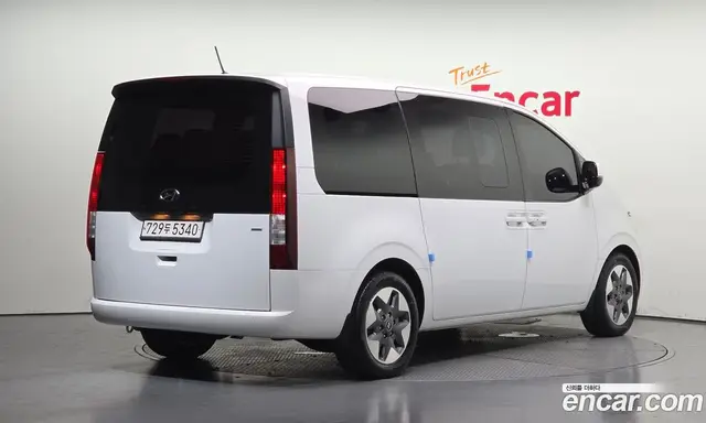 Hyundai Staria 2022 2.2 автомат (гидро), миниатюра 2
