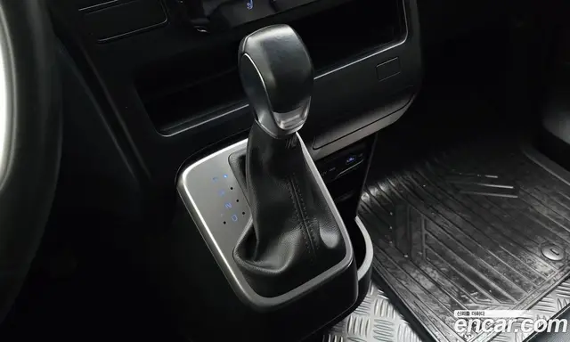 Hyundai Staria 2022 2.2 автомат (гидро), миниатюра 12