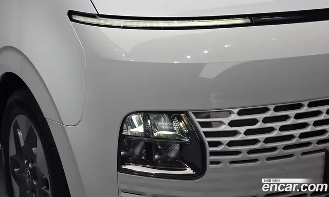Hyundai Staria 2022 2.2 автомат (гидро), миниатюра 8