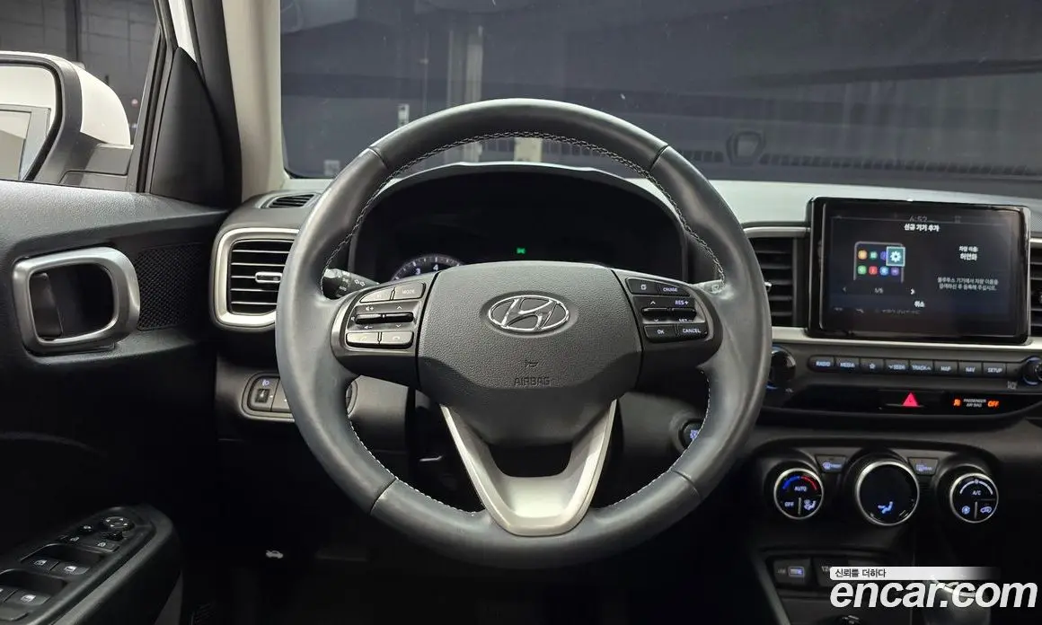 Hyundai Venue 2022 1.6 автомат (гидро), фото 20