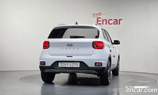 Hyundai Venue 2022 1.6 автомат (гидро), миниатюра 4
