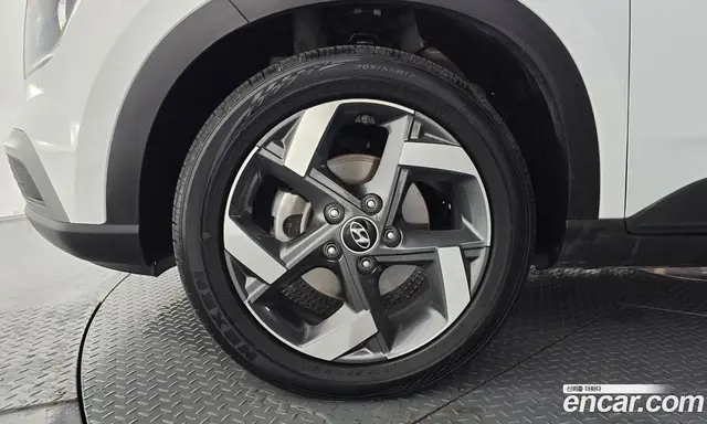 Hyundai Venue 2022 1.6 автомат (гидро), миниатюра 5