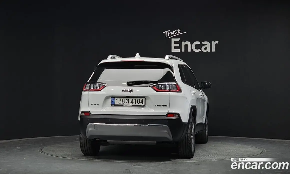 Jeep Cherokee 2021 2.4 автомат (гидро), фото 4 Jeep Cherokee 2021 2.4 автомат (гидро), фото 4