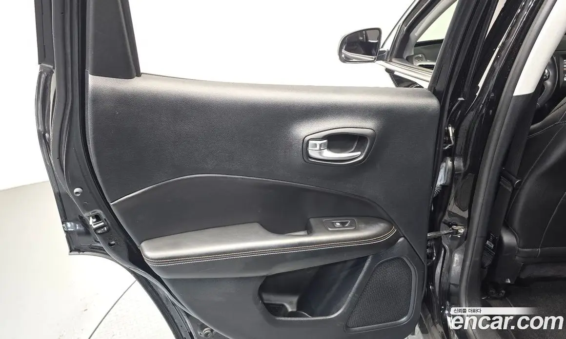 Jeep Compass 2018 2.4 автомат (гидро), фото 15 Jeep Compass 2018 2.4 автомат (гидро), фото 15