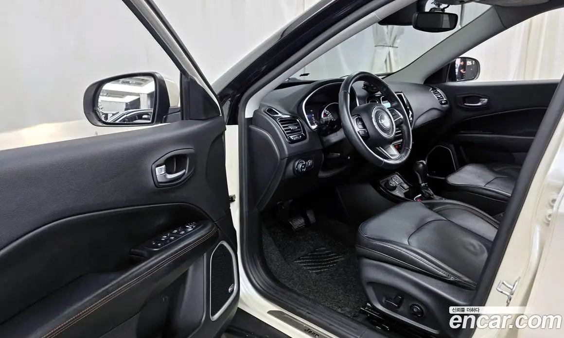 Jeep Compass 2019 2.4 автомат (гидро), фото 13