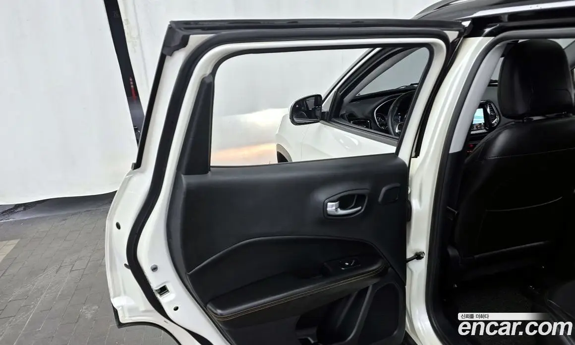 Jeep Compass 2019 2.4 автомат (гидро), фото 15