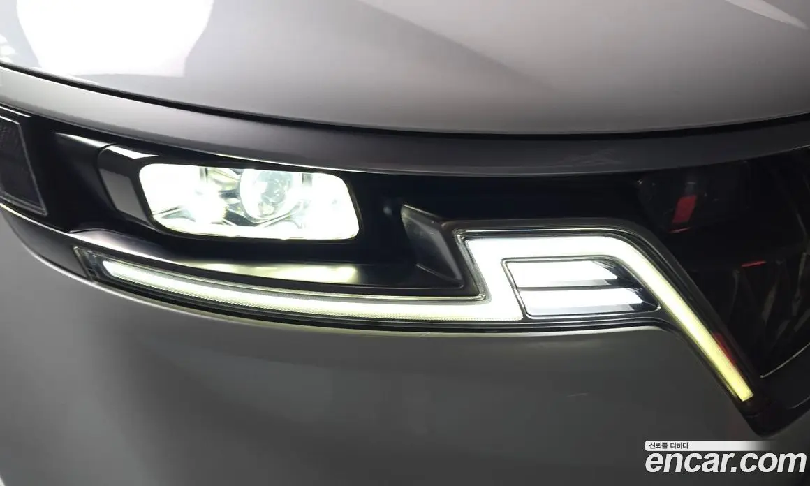 Kia Carnival 2022 2.2 автомат (гидро), фото 8