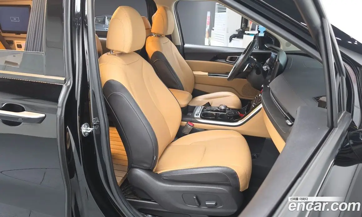 Kia Carnival 2023 3.5 автомат (гидро), фото 16
