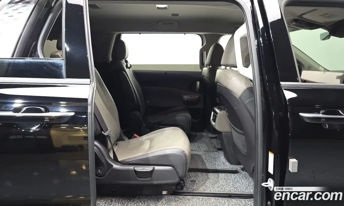 Kia Carnival 2024 2.2 автомат (гидро), фото 18
