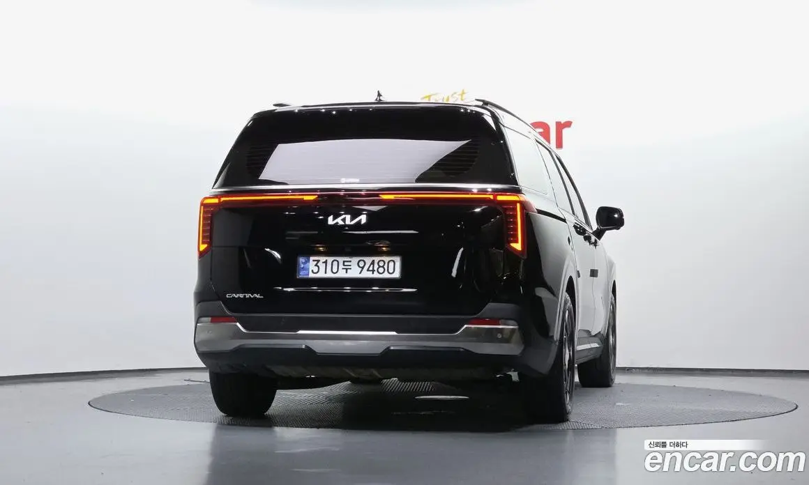 Kia Carnival 2024 2.2 автомат (гидро), фото 4