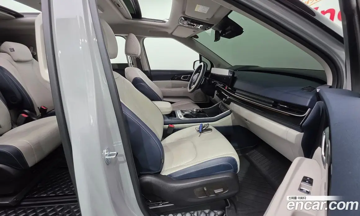 Kia Carnival 2024 1.6 автомат (гидро), фото 13
