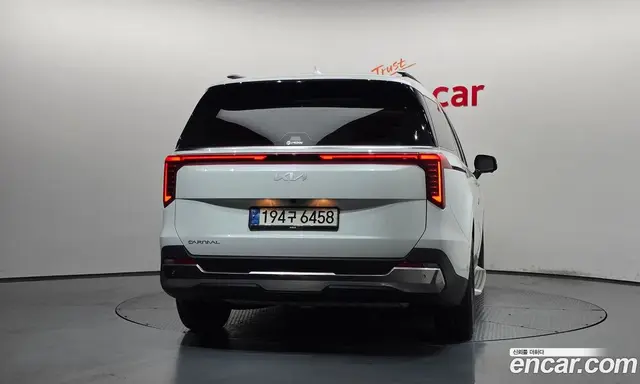 Kia Carnival 2024 2.2 автомат (гидро), миниатюра 4 Kia Carnival 2024 2.2 автомат (гидро), миниатюра 4