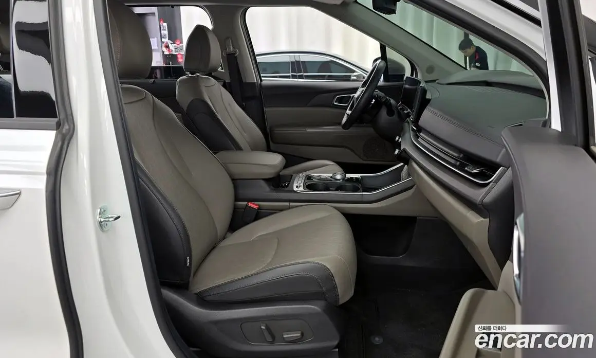 Kia Carnival 2025 2.2 автомат (гидро), фото 16