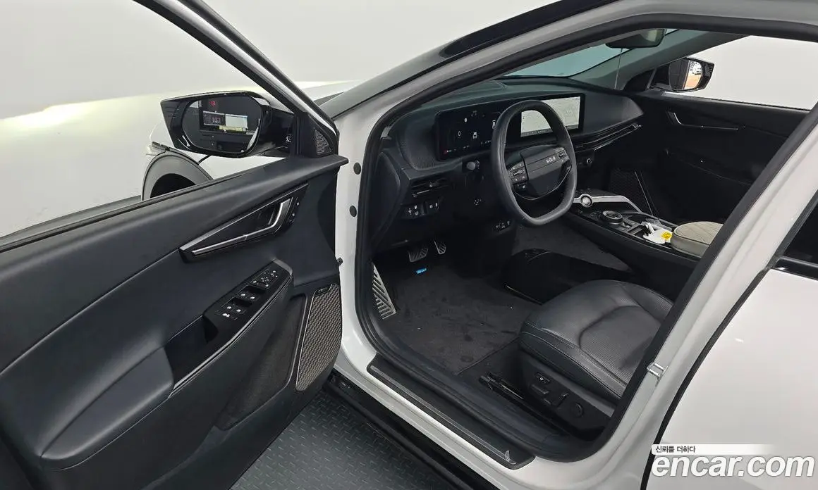 Kia EV6 2024 0.1 автомат (гидро), фото 13 Kia EV6 2024 0.1 автомат (гидро), фото 13