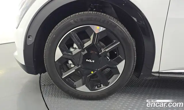 Kia EV6 2024 0.1 автомат (гидро), миниатюра 5 Kia EV6 2024 0.1 автомат (гидро), миниатюра 5