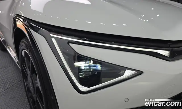 Kia EV6 2024 0.1 автомат (гидро), миниатюра 8 Kia EV6 2024 0.1 автомат (гидро), миниатюра 8