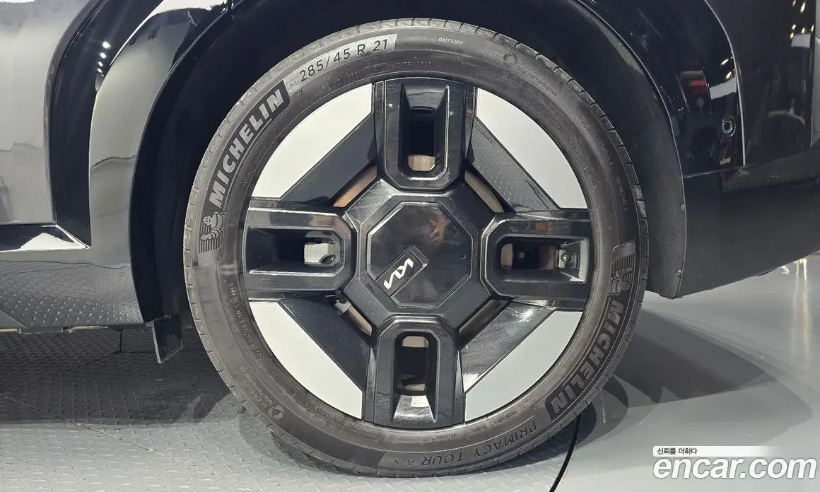 Kia EV9 2023 0.2 автомат (гидро), фото 6