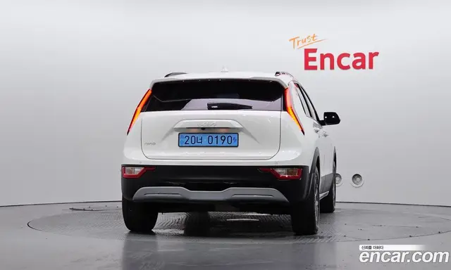 Kia Niro 2023 0.2 автомат (гидро), миниатюра 4