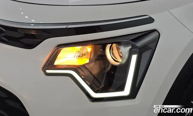 Kia Niro 2023 0.2 автомат (гидро), миниатюра 8