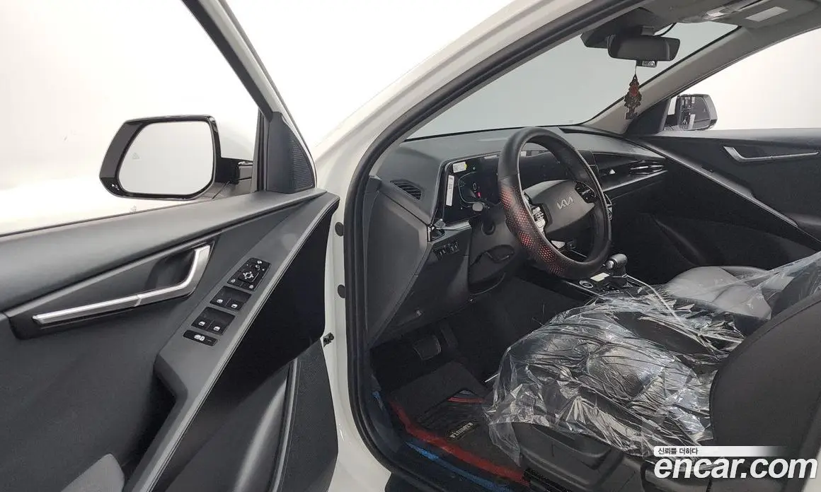 Kia Niro 2026 1.6 автомат (гидро), фото 13