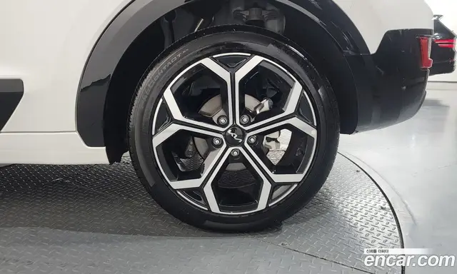 Kia Niro 2026 1.6 автомат (гидро), миниатюра 7