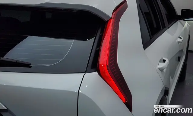 Kia Niro 2026 1.6 автомат (гидро), миниатюра 9