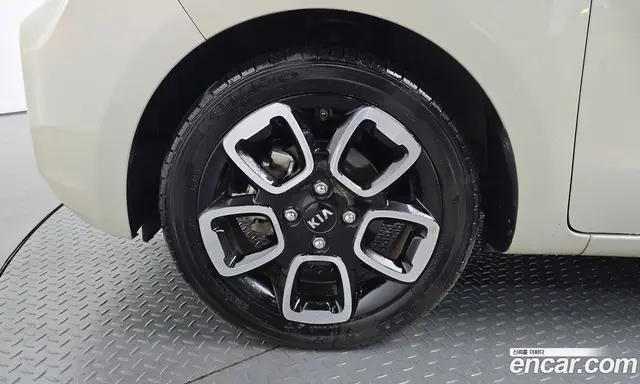 Kia Ray 2018 1.0 автомат (гидро), миниатюра 5 Kia Ray 2018 1.0 автомат (гидро), миниатюра 5
