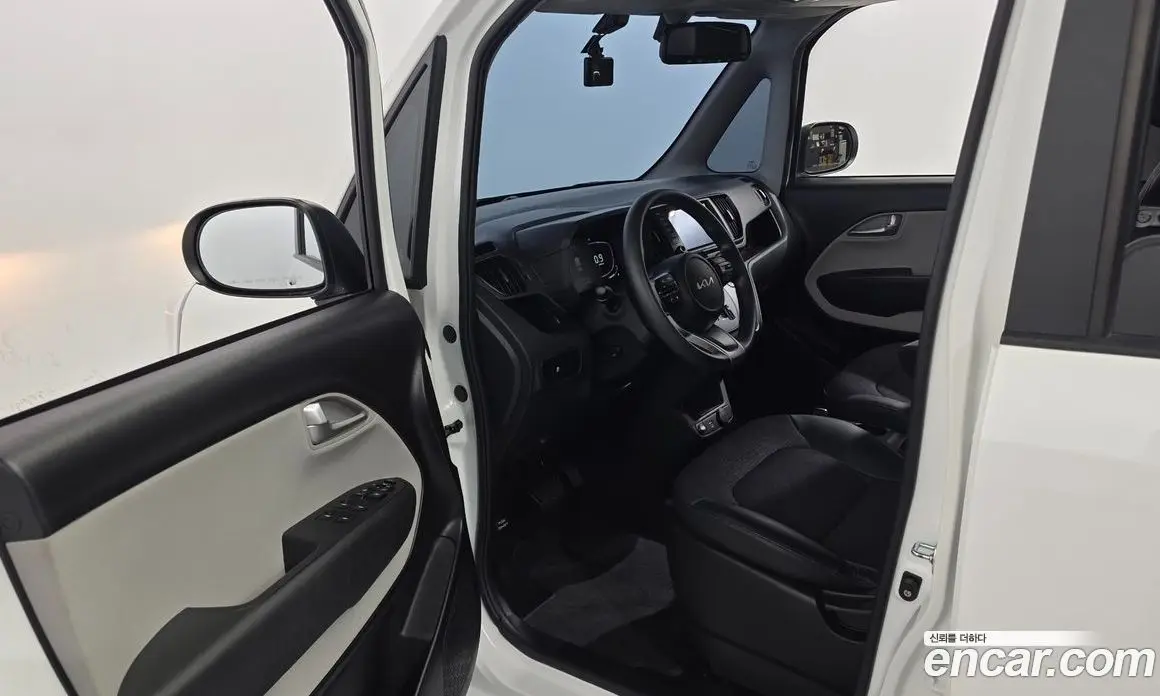 Kia Ray 2023 1.0 автомат (гидро), фото 13