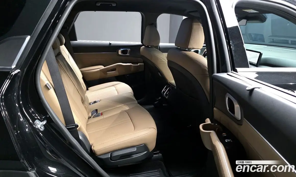 Kia Sorento 2026 2.5 автомат (гидро), фото 17 Kia Sorento 2026 2.5 автомат (гидро), фото 17