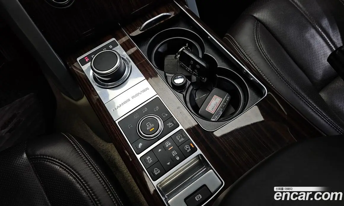 Land Rover Range Rover 2015 4.4 автомат (гидро), фото 11 Land Rover Range Rover 2015 4.4 автомат (гидро), фото 11
