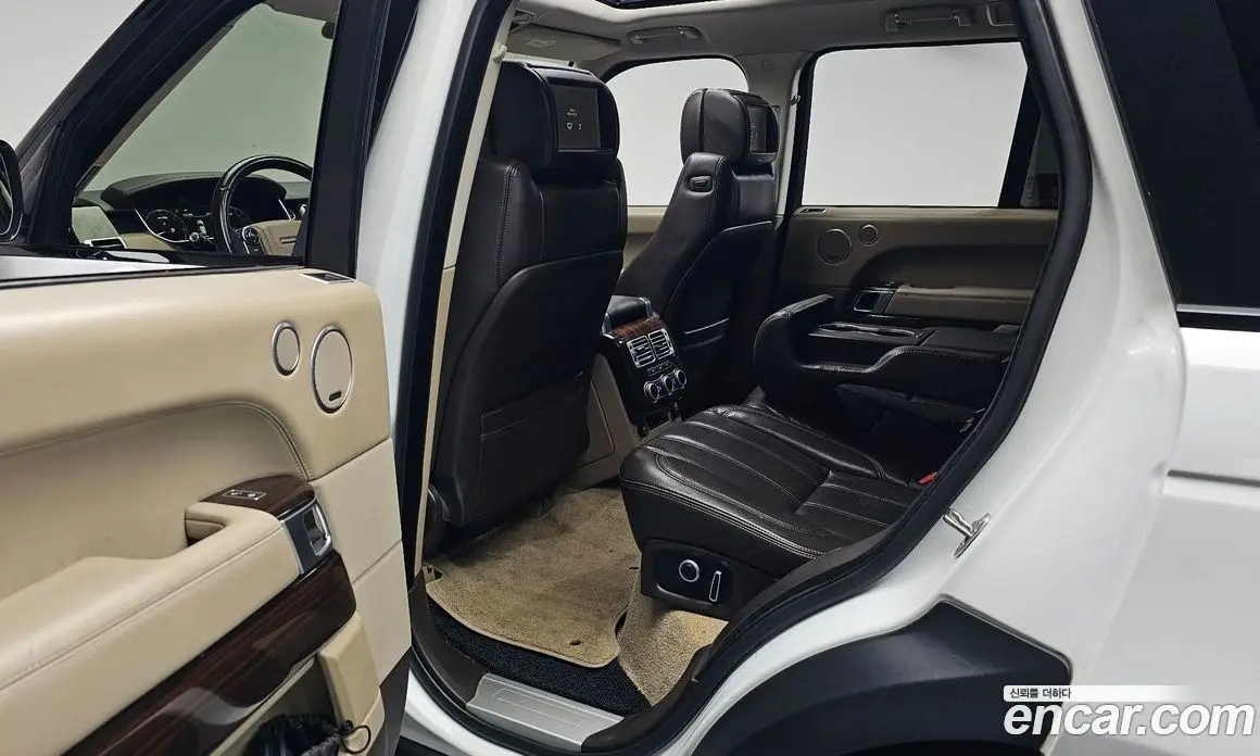 Land Rover Range Rover 2015 4.4 автомат (гидро), фото 16 Land Rover Range Rover 2015 4.4 автомат (гидро), фото 16