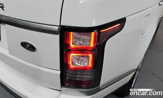 Land Rover Range Rover 2015 4.4 автомат (гидро), миниатюра 8 Land Rover Range Rover 2015 4.4 автомат (гидро), миниатюра 8