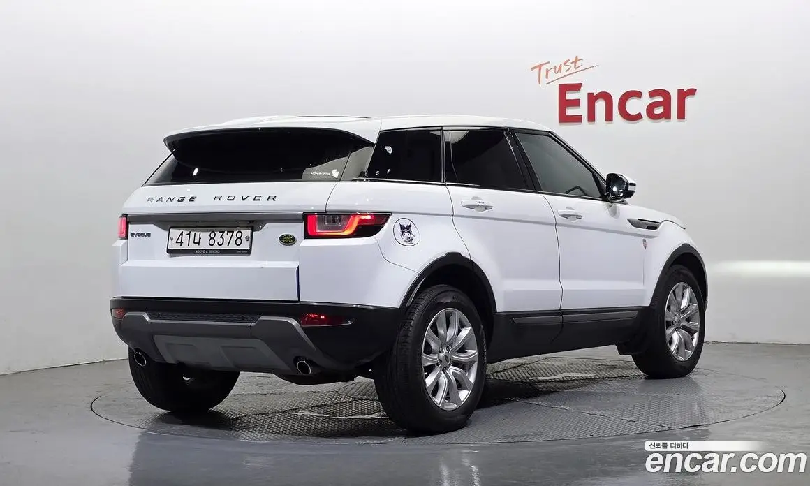 Land Rover Range Rover Evoque 2017 2.0 автомат (гидро), фото 2 Land Rover Range Rover Evoque 2017 2.0 автомат (гидро), фото 2
