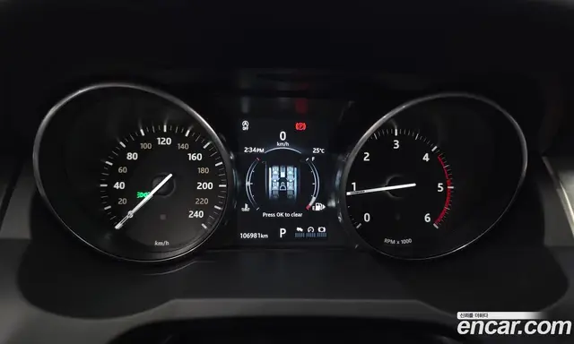 Land Rover Range Rover Evoque 2017 2.0 автомат (гидро), миниатюра 11 Land Rover Range Rover Evoque 2017 2.0 автомат (гидро), миниатюра 11