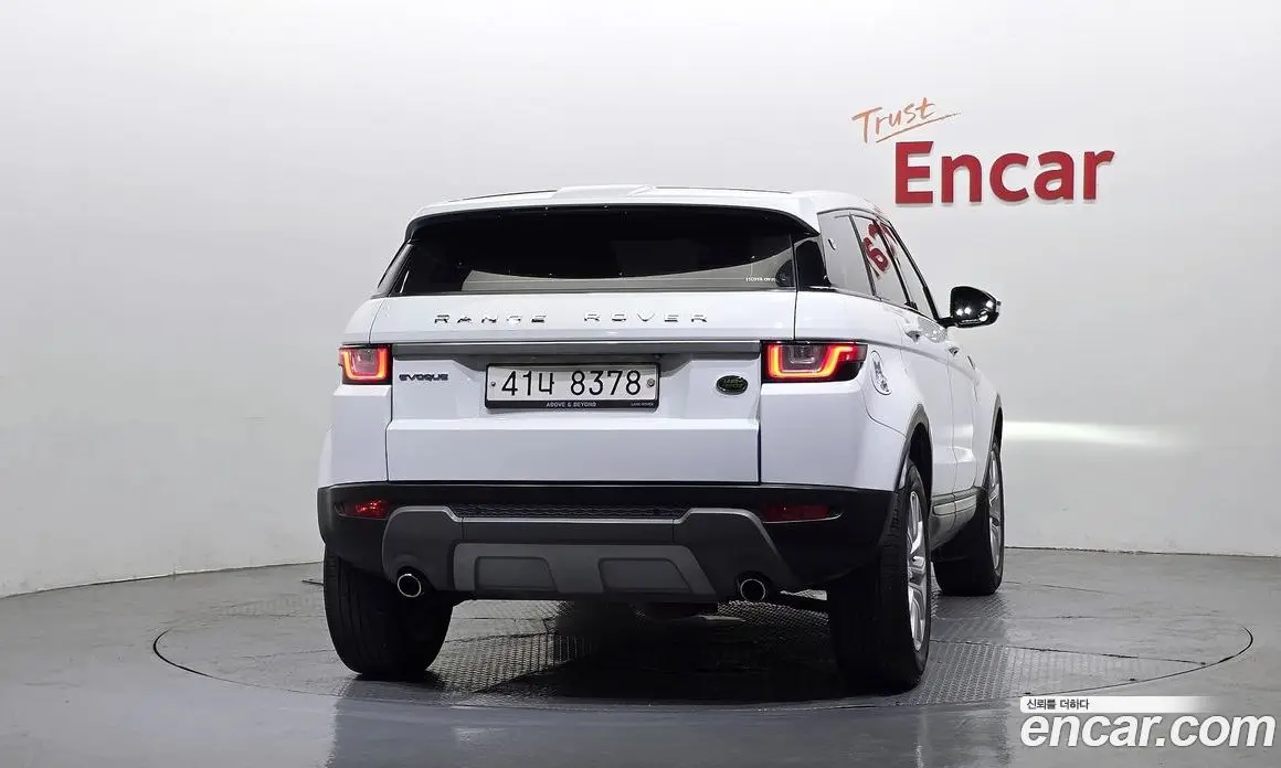 Land Rover Range Rover Evoque 2017 2.0 автомат (гидро), фото 4 Land Rover Range Rover Evoque 2017 2.0 автомат (гидро), фото 4