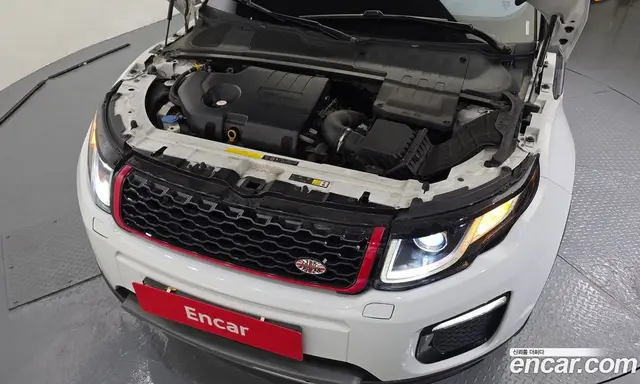 Land Rover Range Rover Evoque 2017 2.0 автомат (гидро), миниатюра 6 Land Rover Range Rover Evoque 2017 2.0 автомат (гидро), миниатюра 6