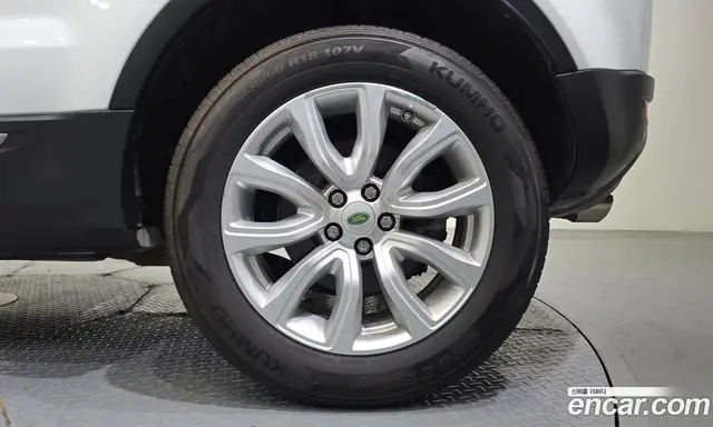 Land Rover Range Rover Evoque 2017 2.0 автомат (гидро), миниатюра 7 Land Rover Range Rover Evoque 2017 2.0 автомат (гидро), миниатюра 7