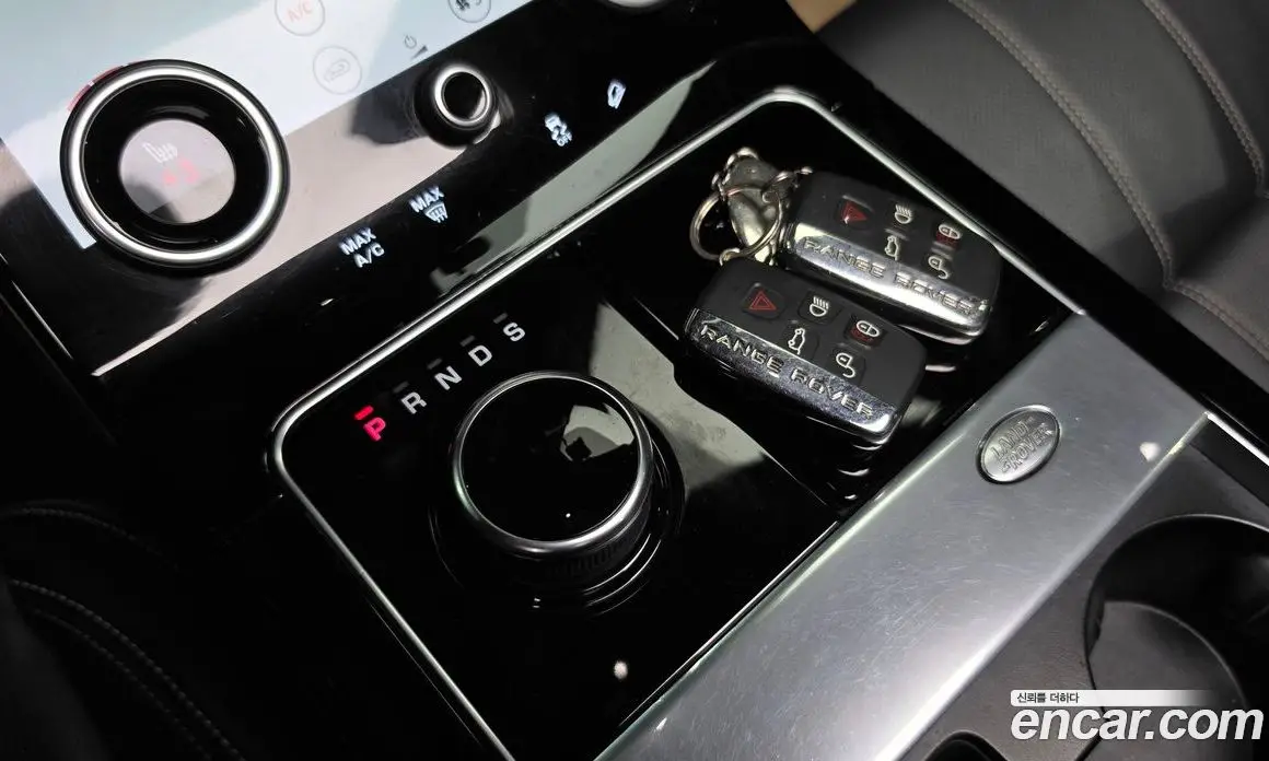 Land Rover Range Rover Velar 2018 3.0 автомат (гидро), фото 12