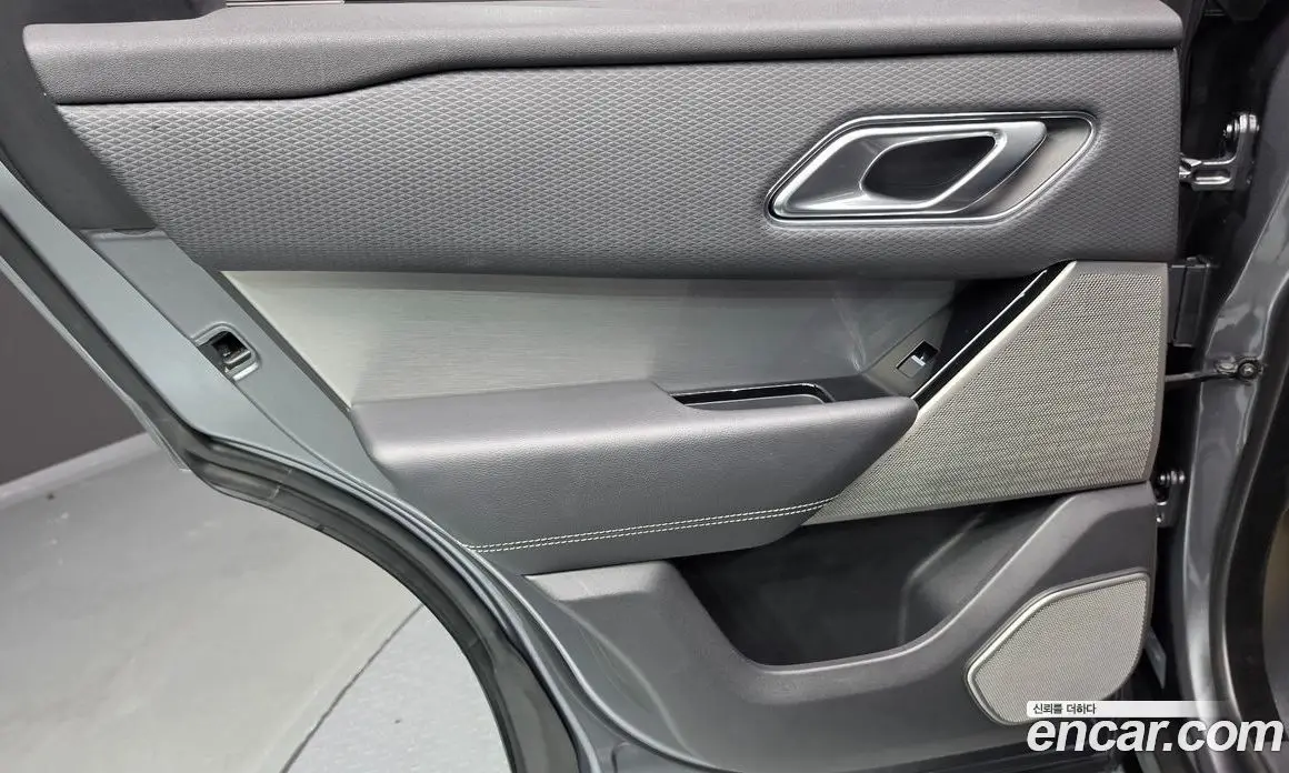 Land Rover Range Rover Velar 2018 3.0 автомат (гидро), фото 15